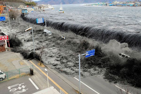 国家地理日本海啸20个难忘的画面